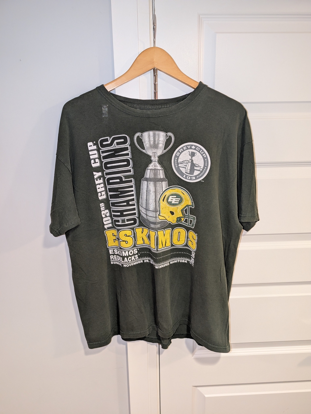 Vintage Edmonton Eskimos 103rd Grey Cup Champions T-Shirt 2015